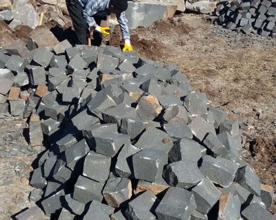 Ankara’da Bazalt Küp Taşı Üretimi